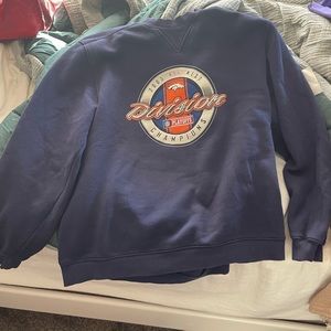 Vintage navy reebok NFL broncos crewneck